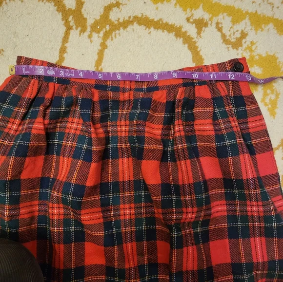 Pendleton Vintage 100% Virgin Wool Red Plaid Skirt Size Small - Picture 6 of 7
